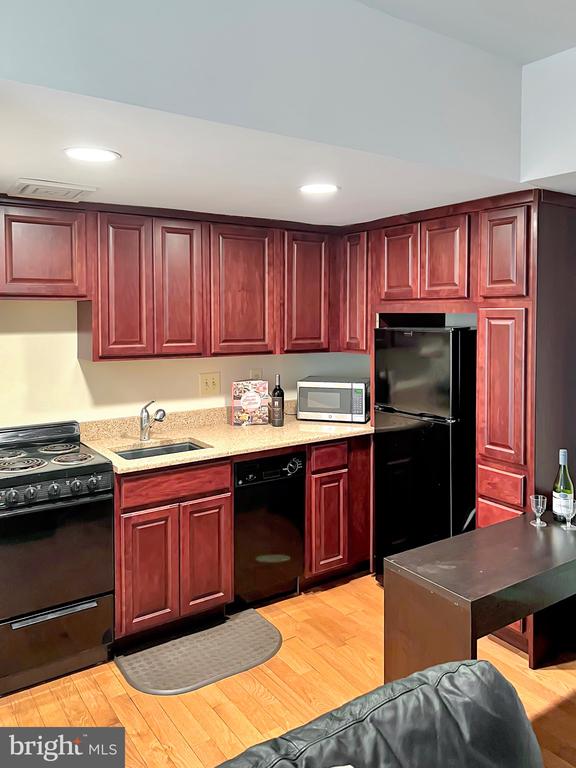 1701 16th St NW