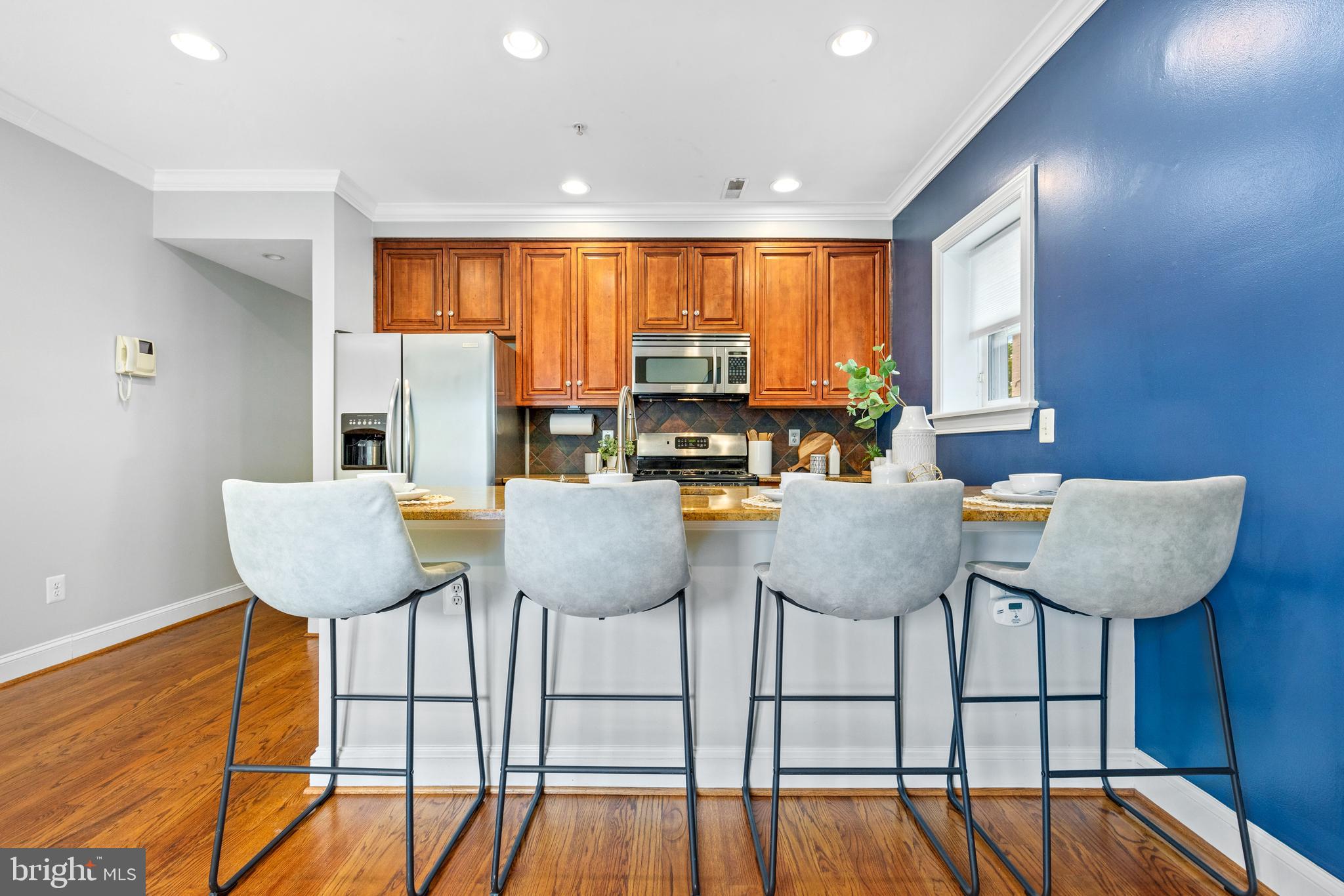 1116 C St NE #201