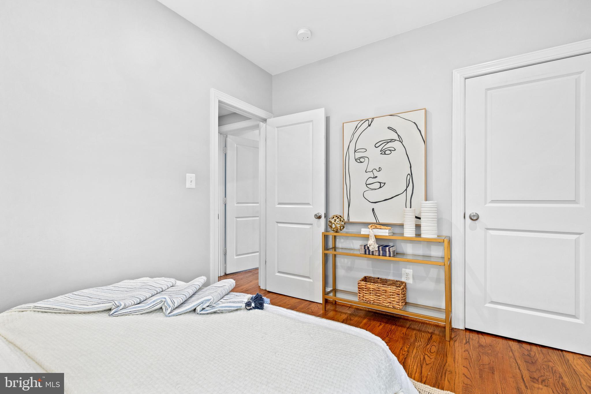 1116 C St NE #201