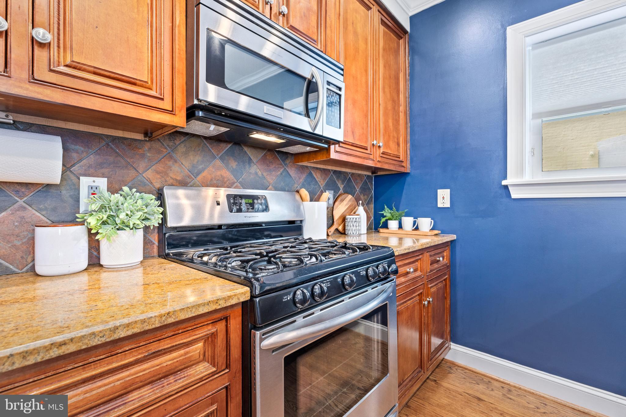 1116 C St NE #201