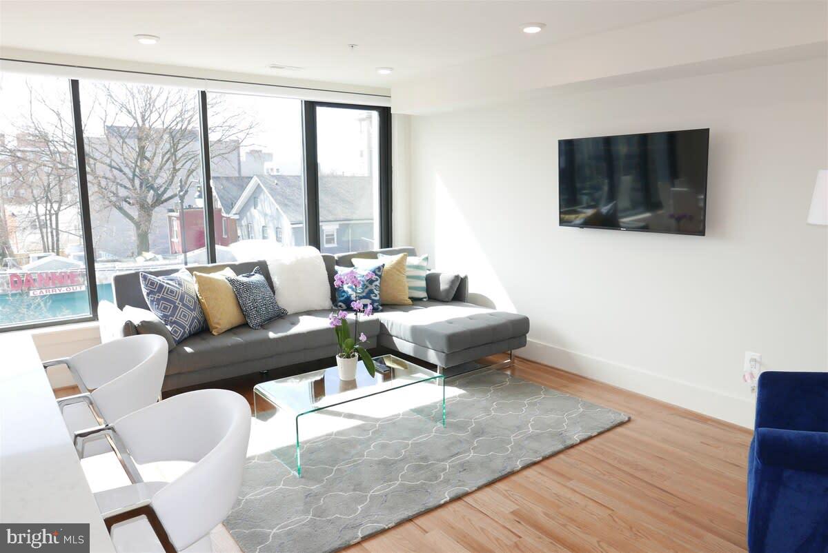 843 UPSHUR ST NW #301