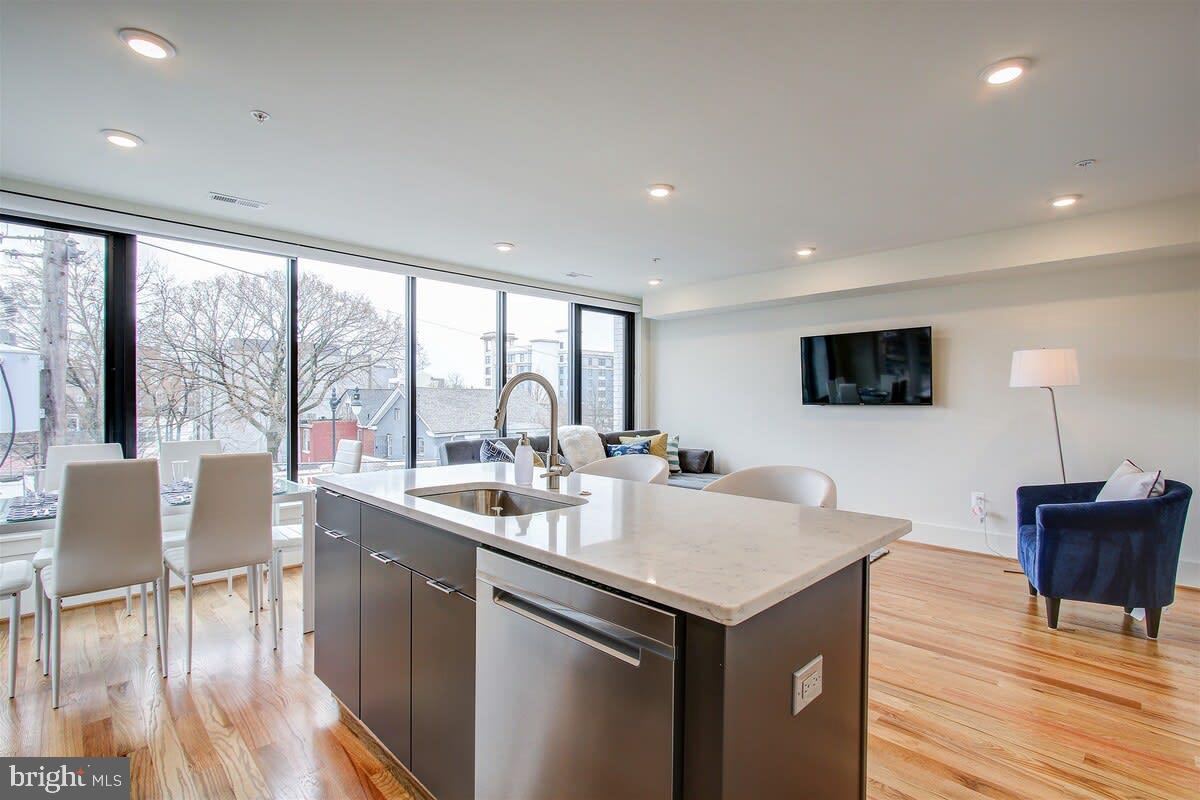 843 UPSHUR ST NW #301