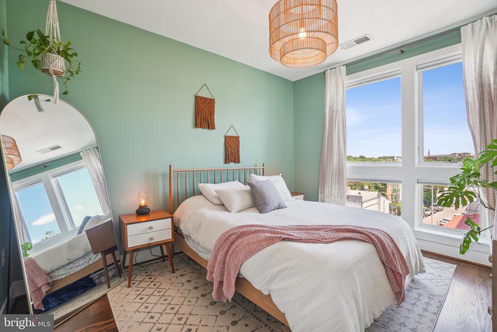 2920 GEORGIA AVE NW #401