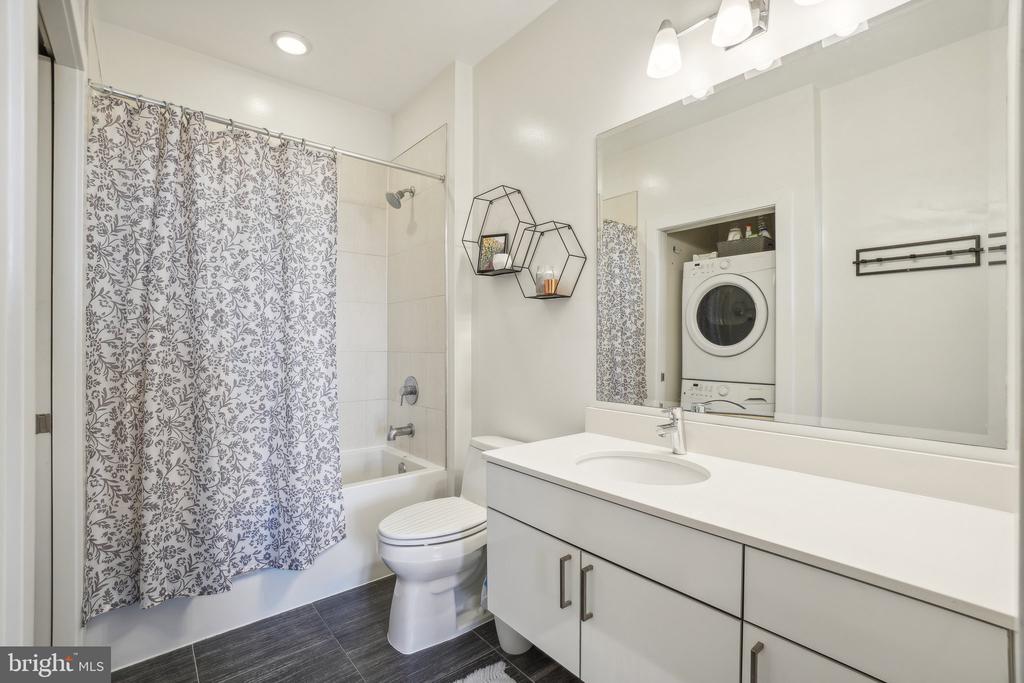 2920 GEORGIA AVE NW #401