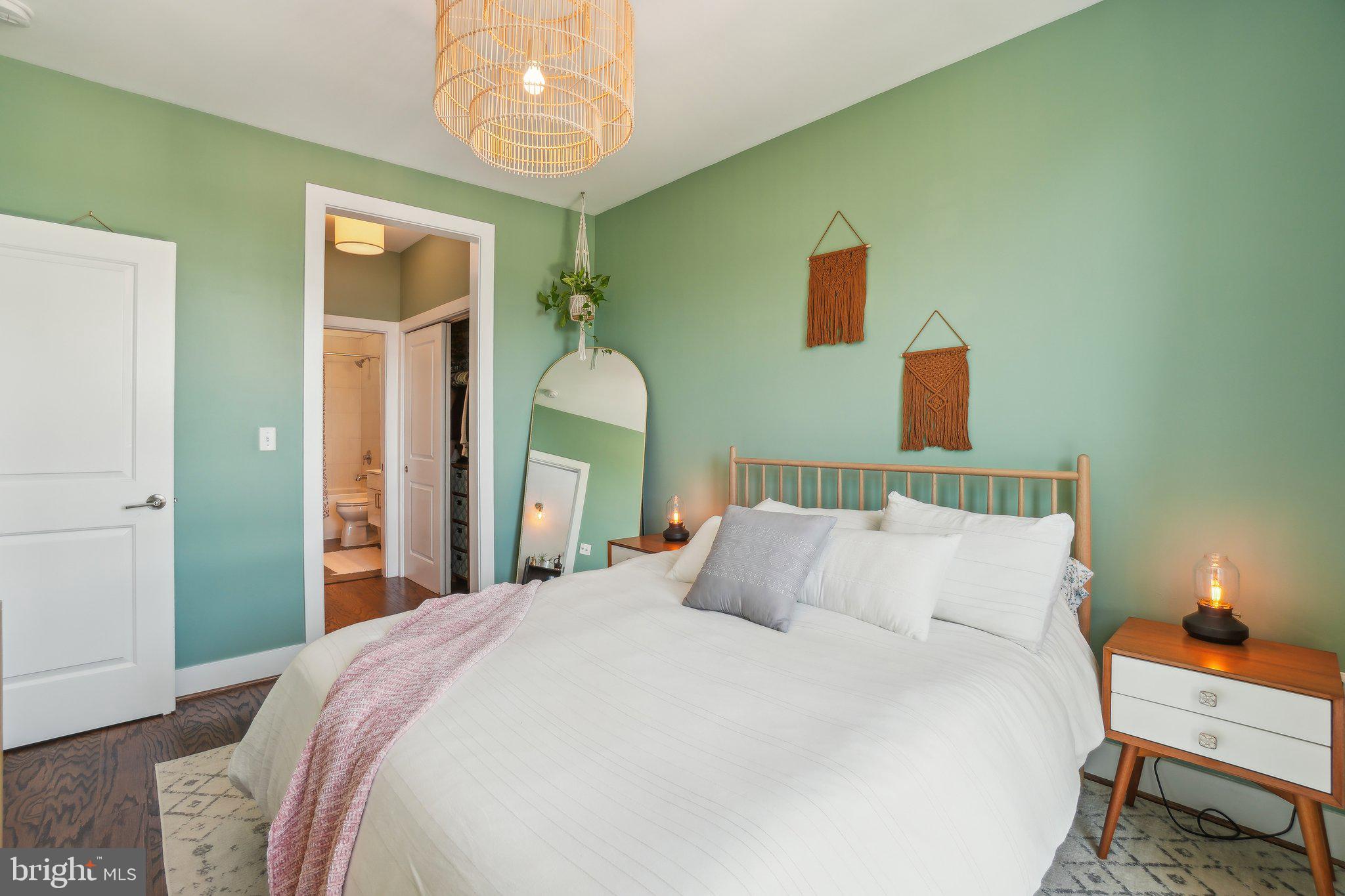 2920 GEORGIA AVE NW #401