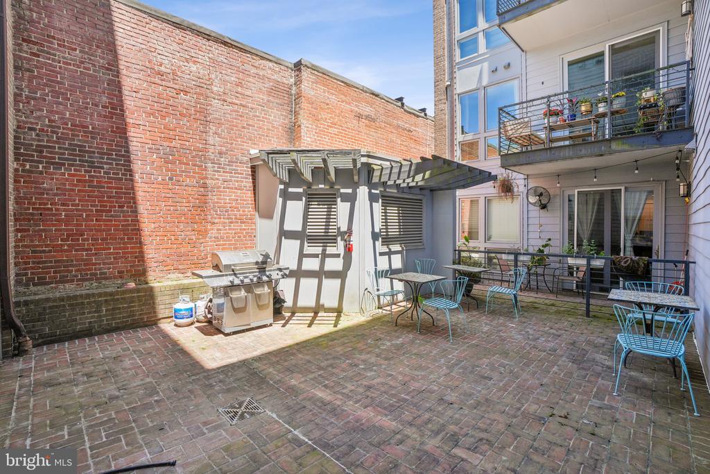 2920 GEORGIA AVE NW #401