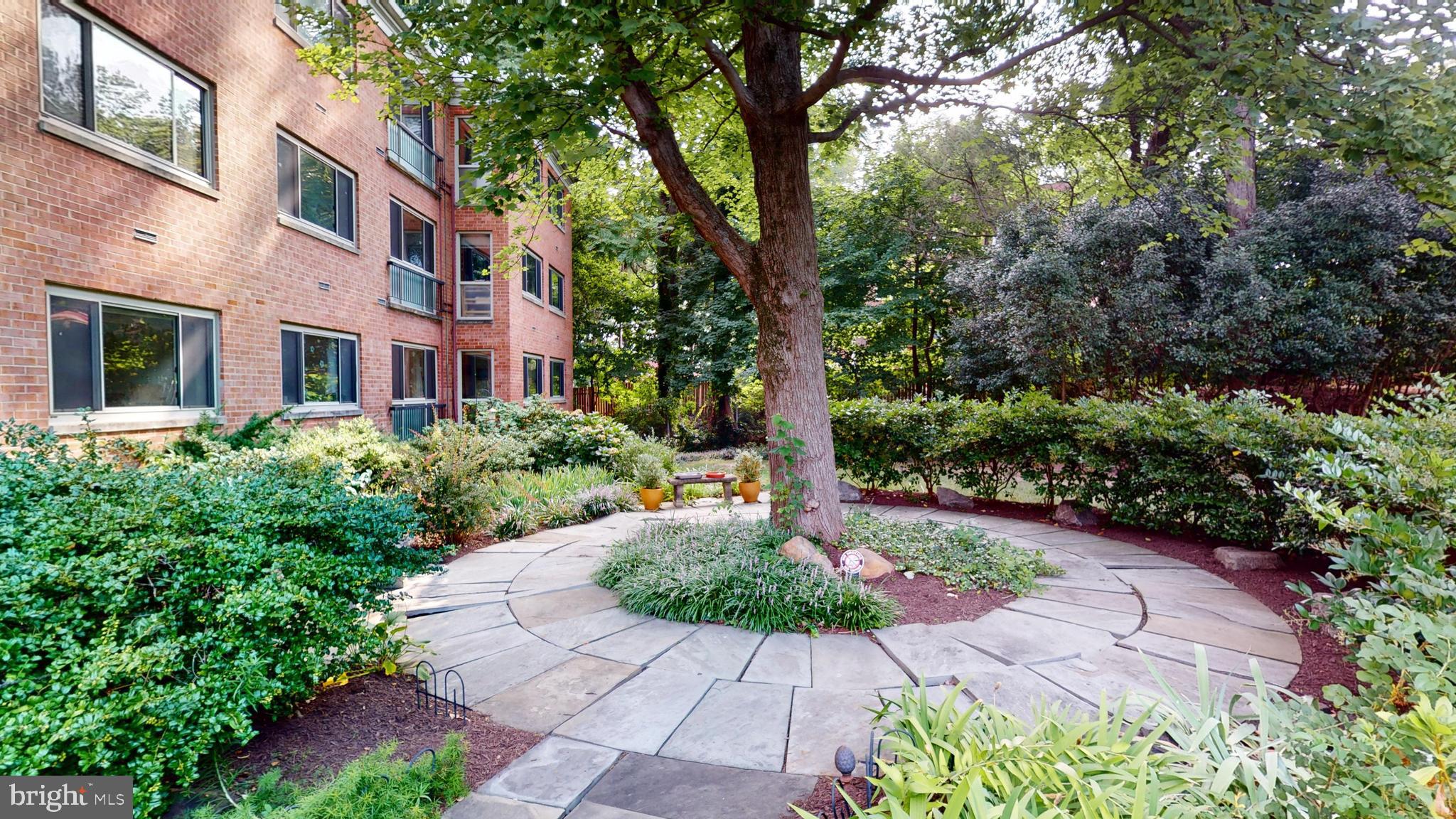2711 ORDWAY ST NW #109