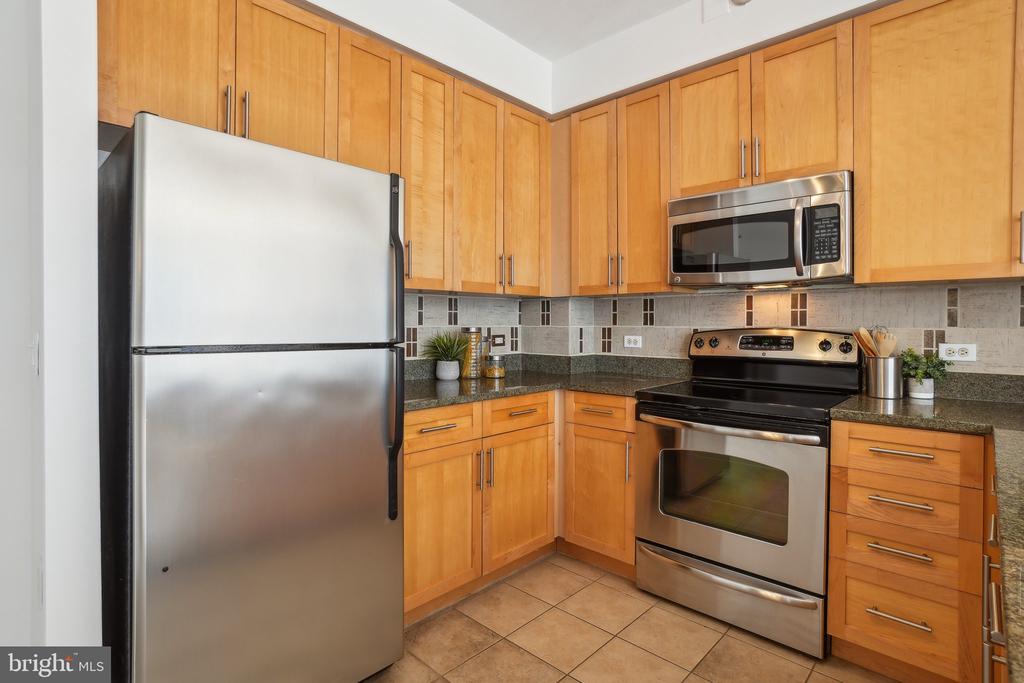 437 New York Ave NW #704