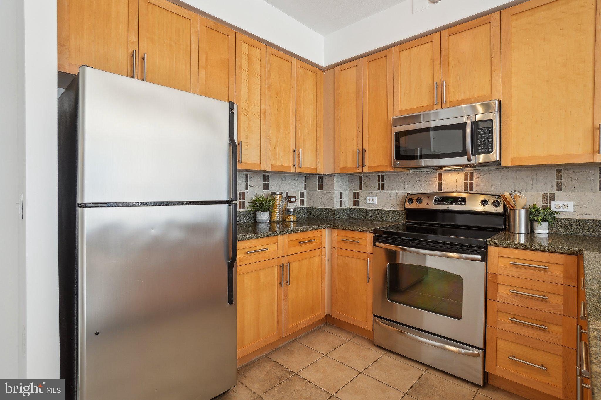 437 New York Ave NW #704