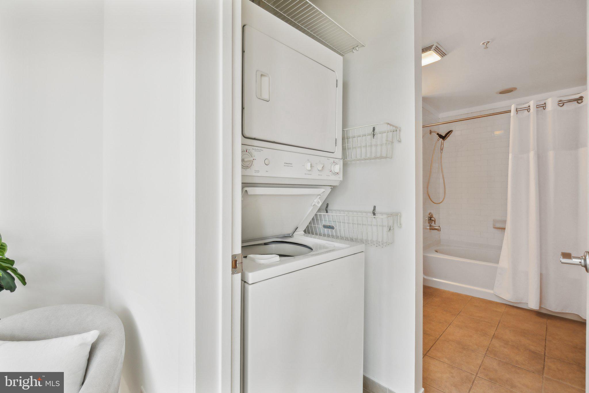 437 New York Ave NW #704
