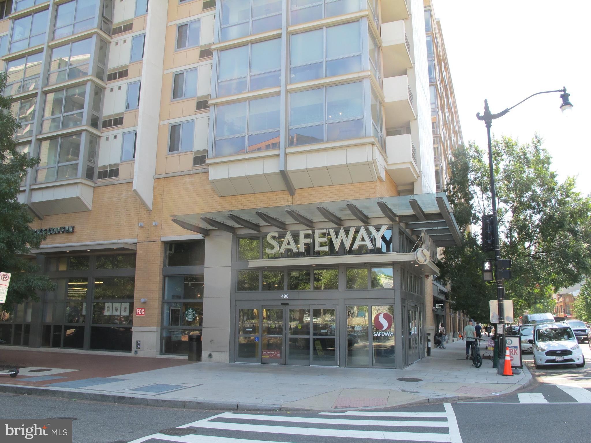 437 New York Ave NW #704