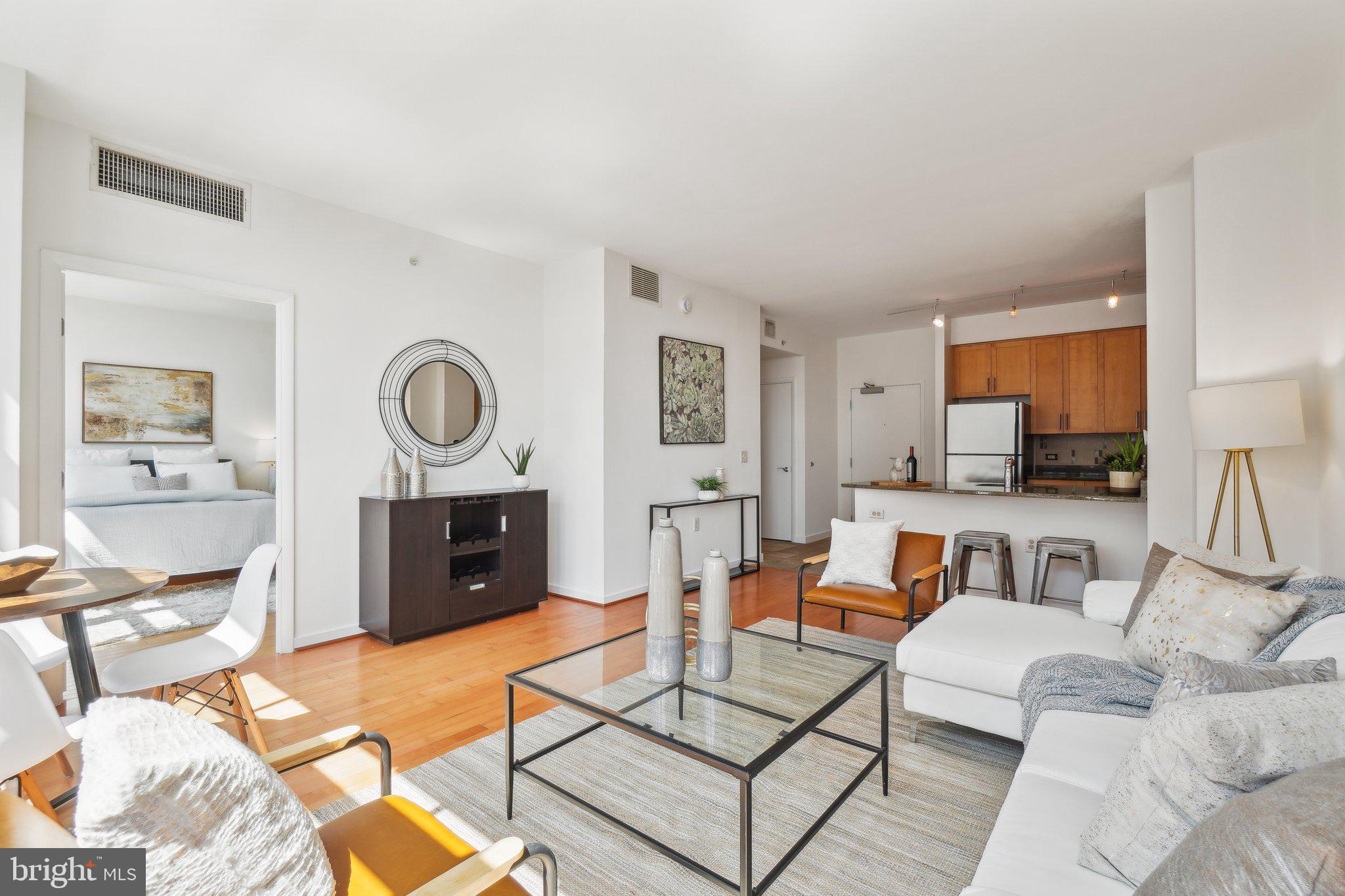 437 New York Ave NW #704