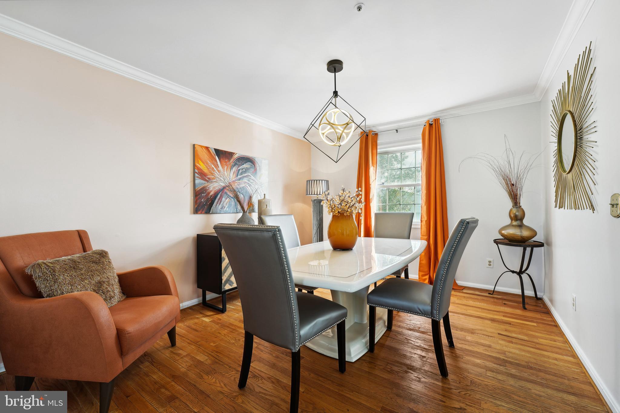 4750 6th Pl NE