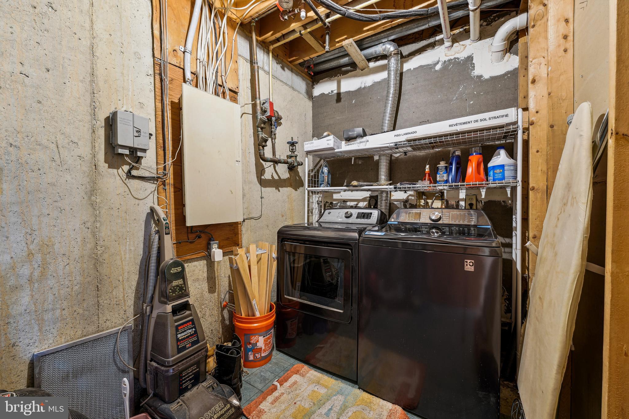 4750 6th Pl NE