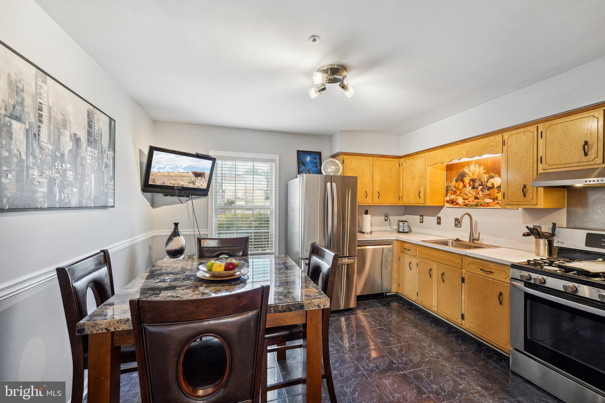 4750 6th Pl NE