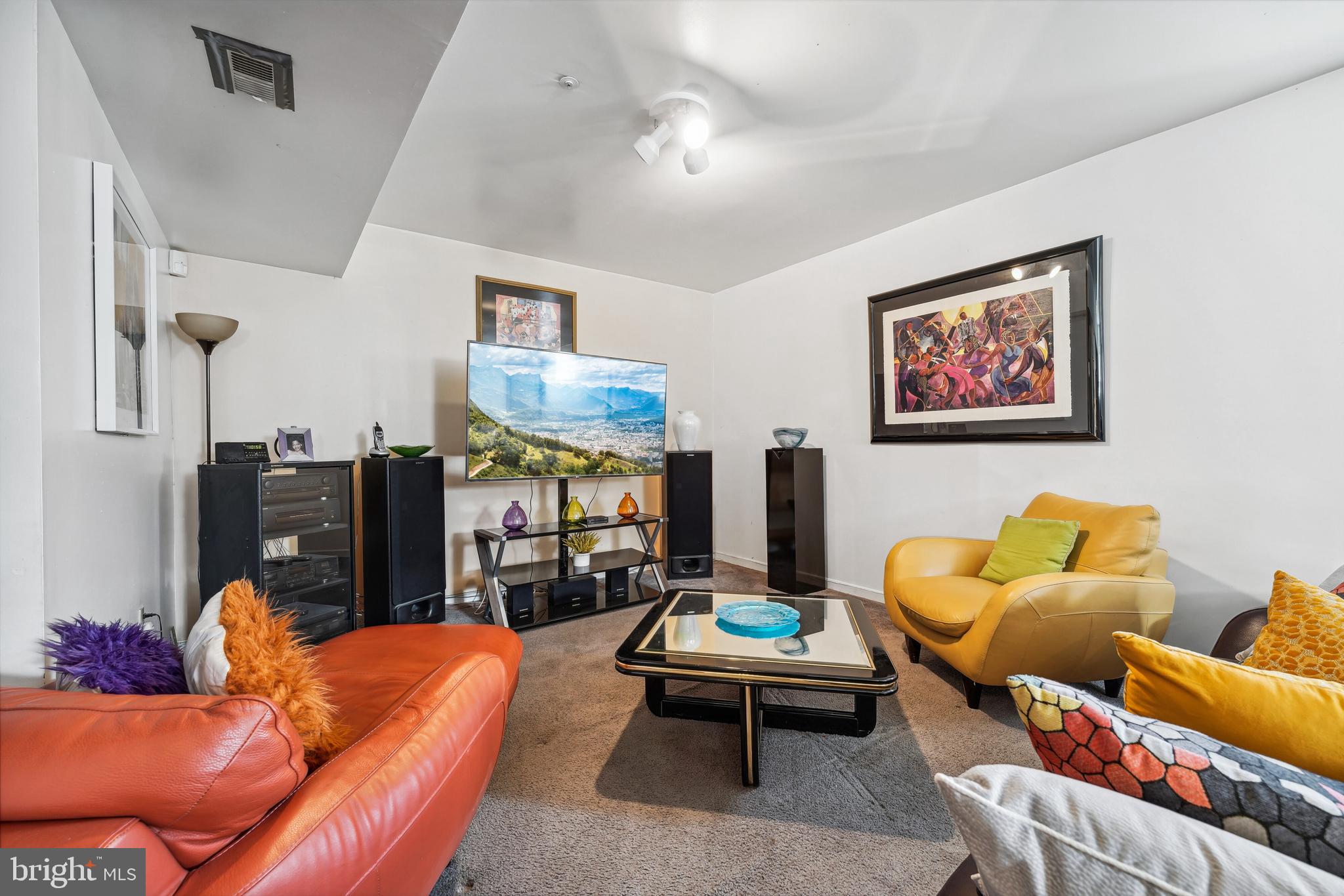4750 6th Pl NE