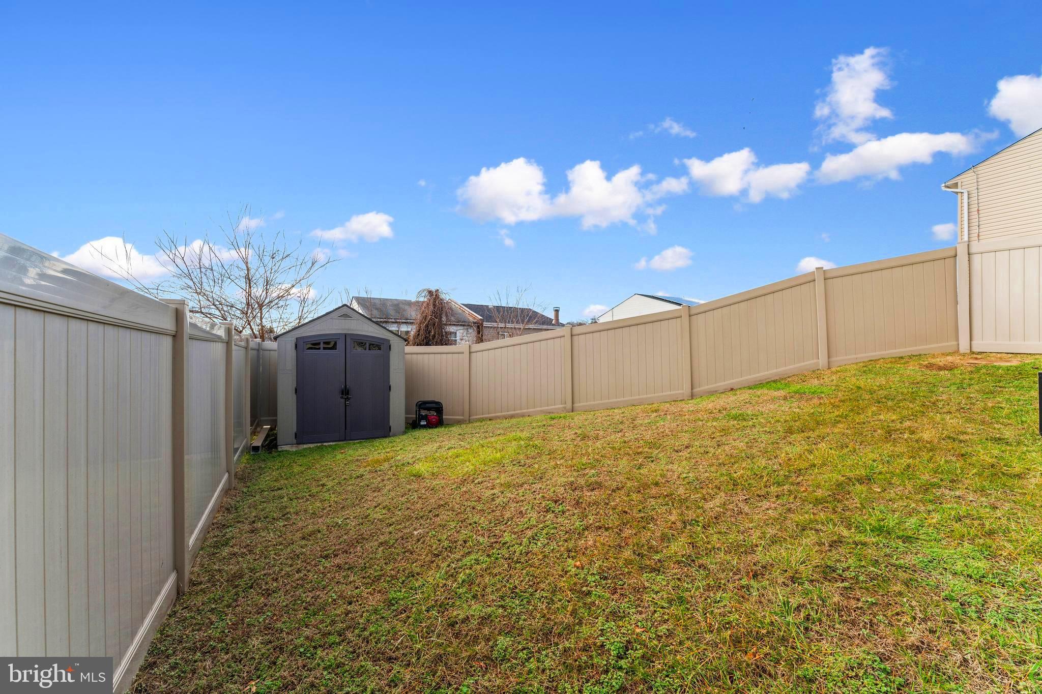 4750 6th Pl NE