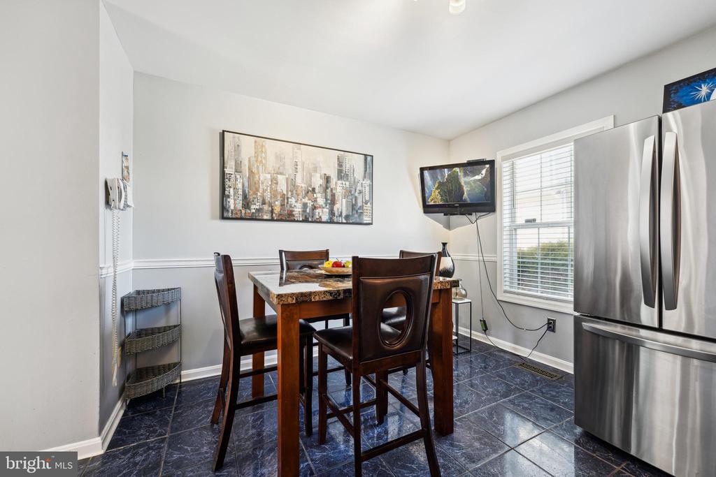4750 6th Pl NE