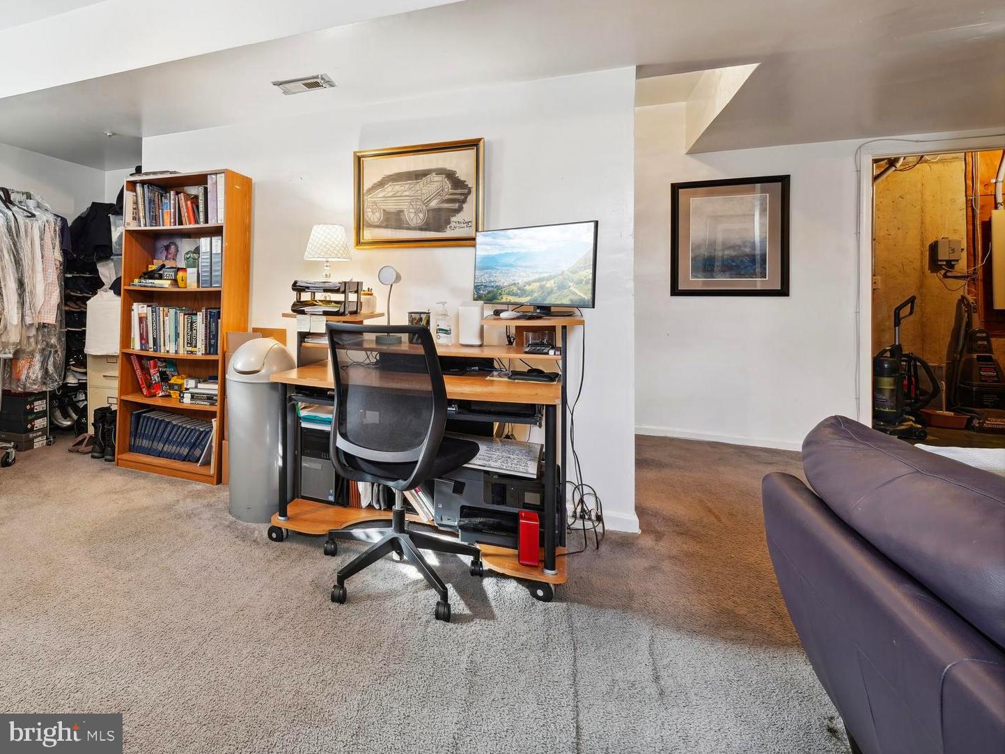 4750 6th Pl NE