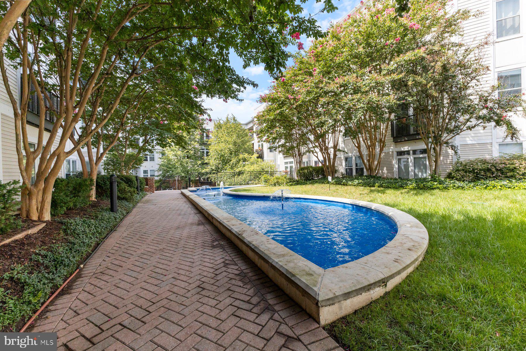 1391 Pennsylvania Ave SE #422
