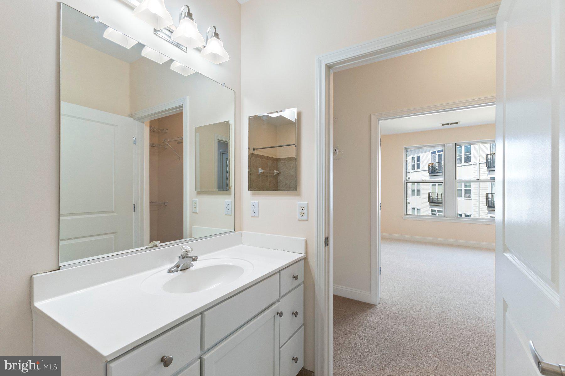 1391 Pennsylvania Ave SE #422