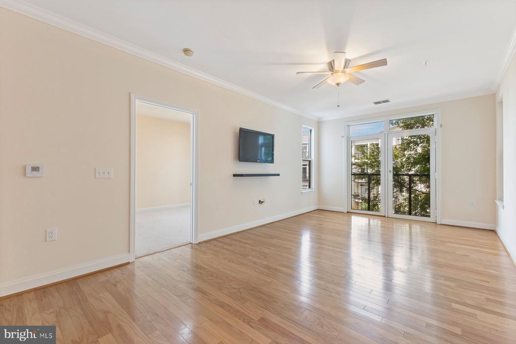 1391 Pennsylvania Ave SE #422