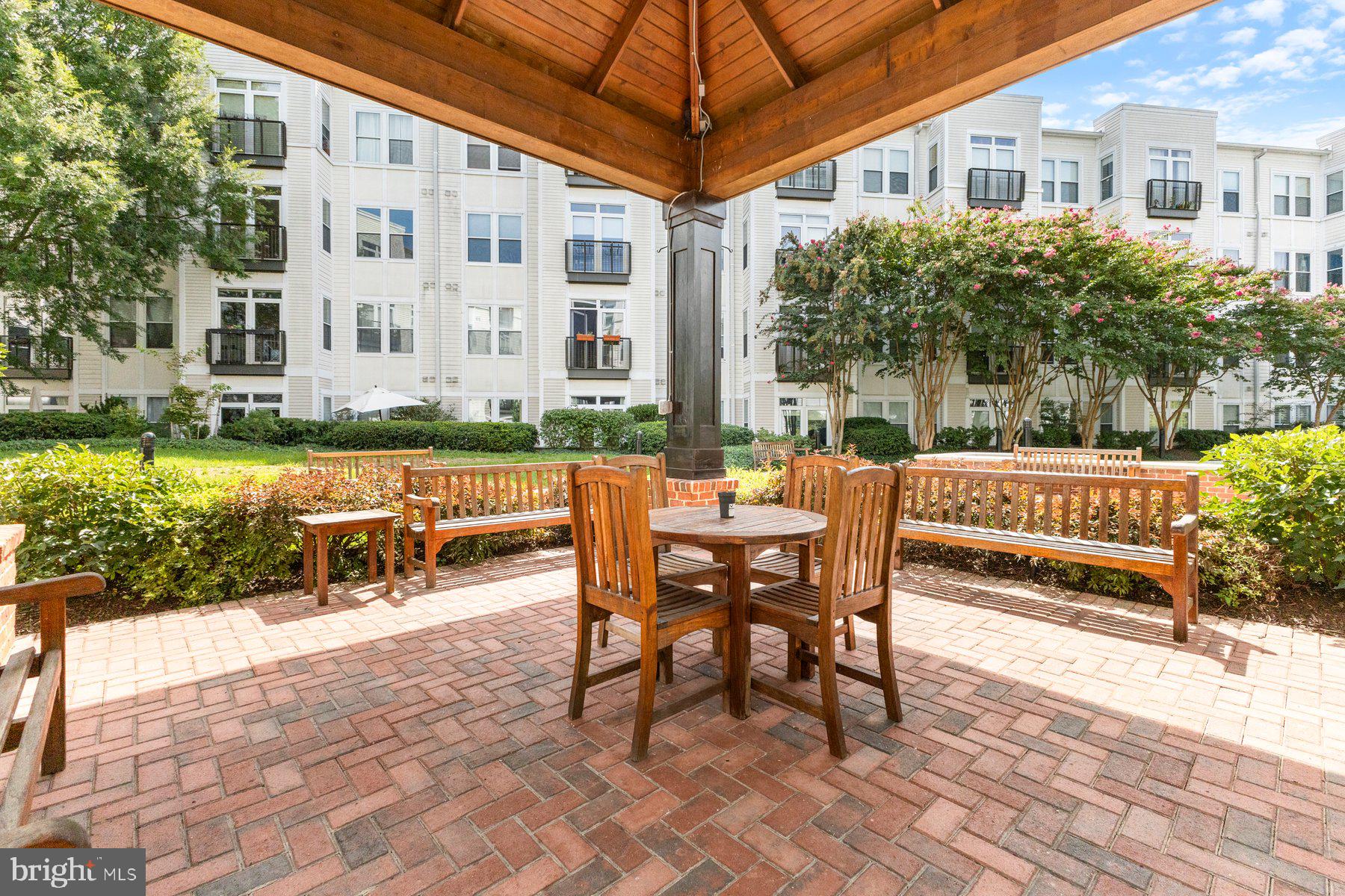1391 Pennsylvania Ave SE #422