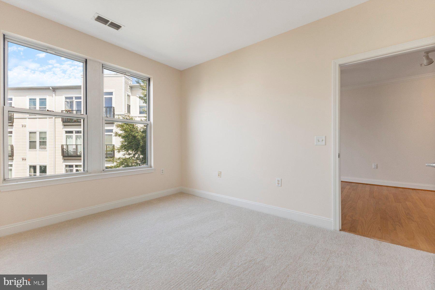 1391 Pennsylvania Ave SE #422