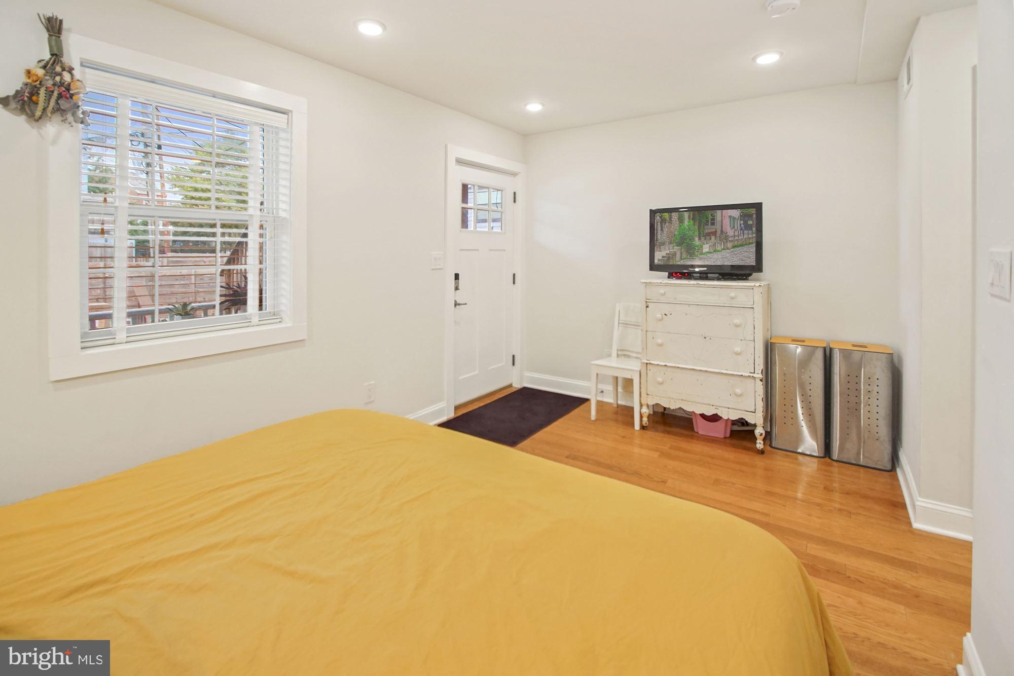 332 18TH PL NE #1