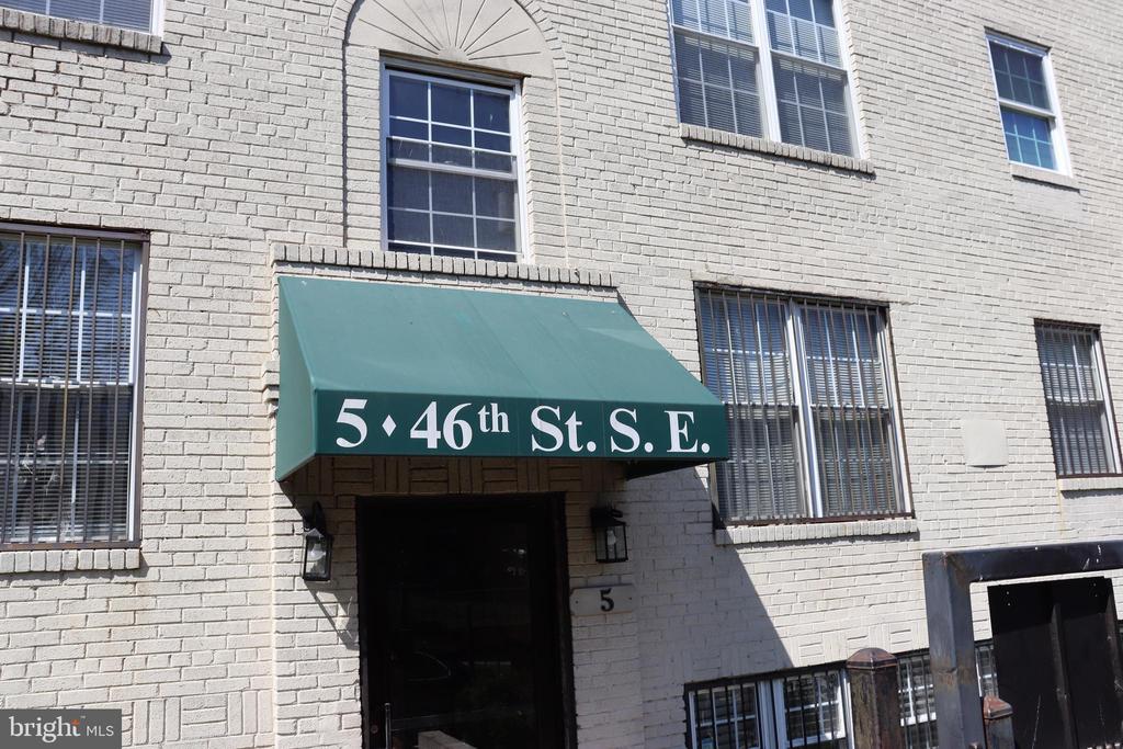 5 46TH ST SE #7