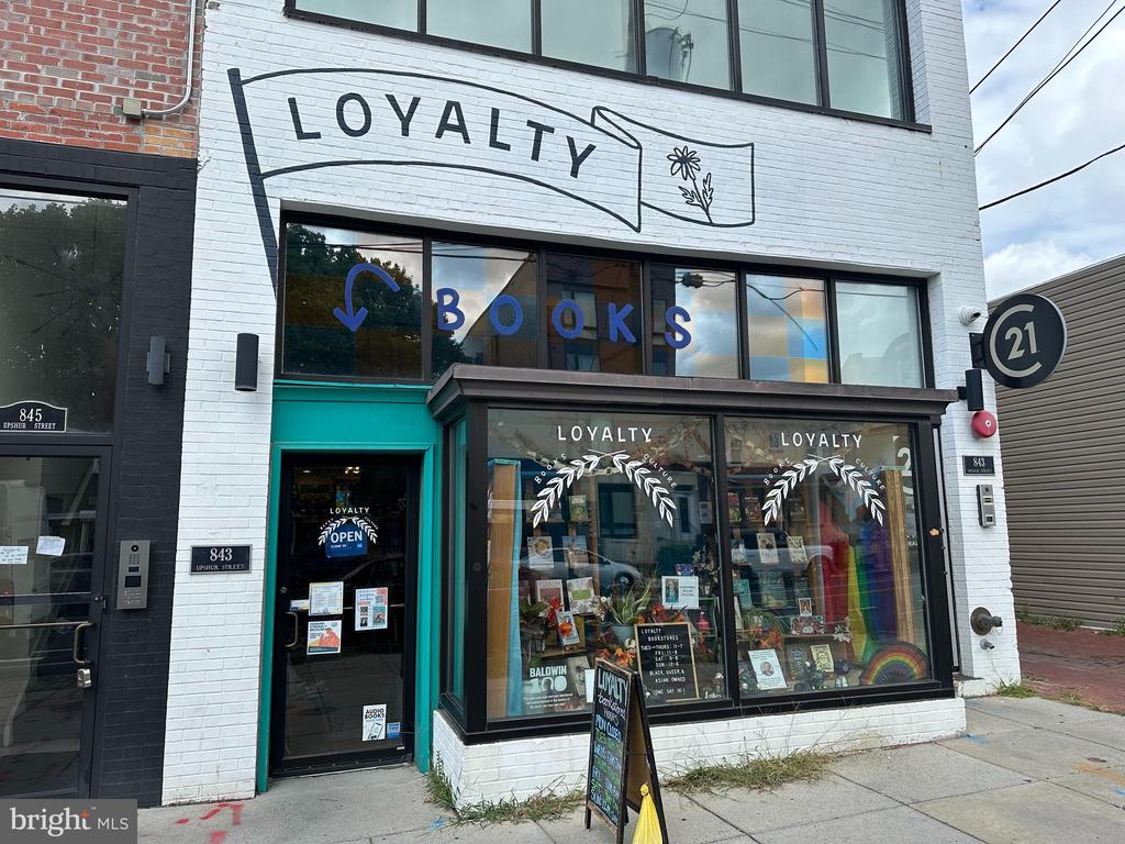 843 Upshur St NW #1