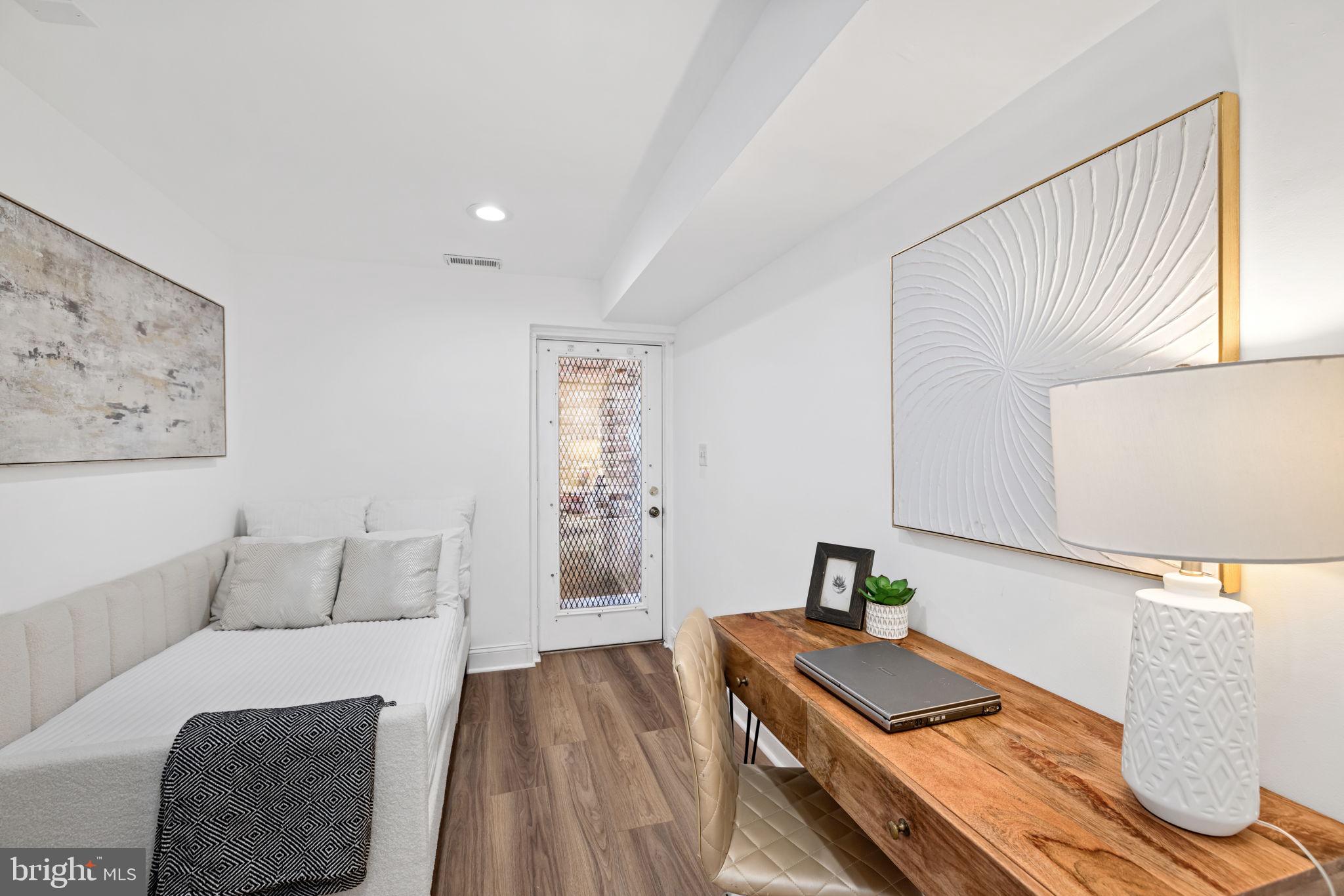 1206 Kirby St NW