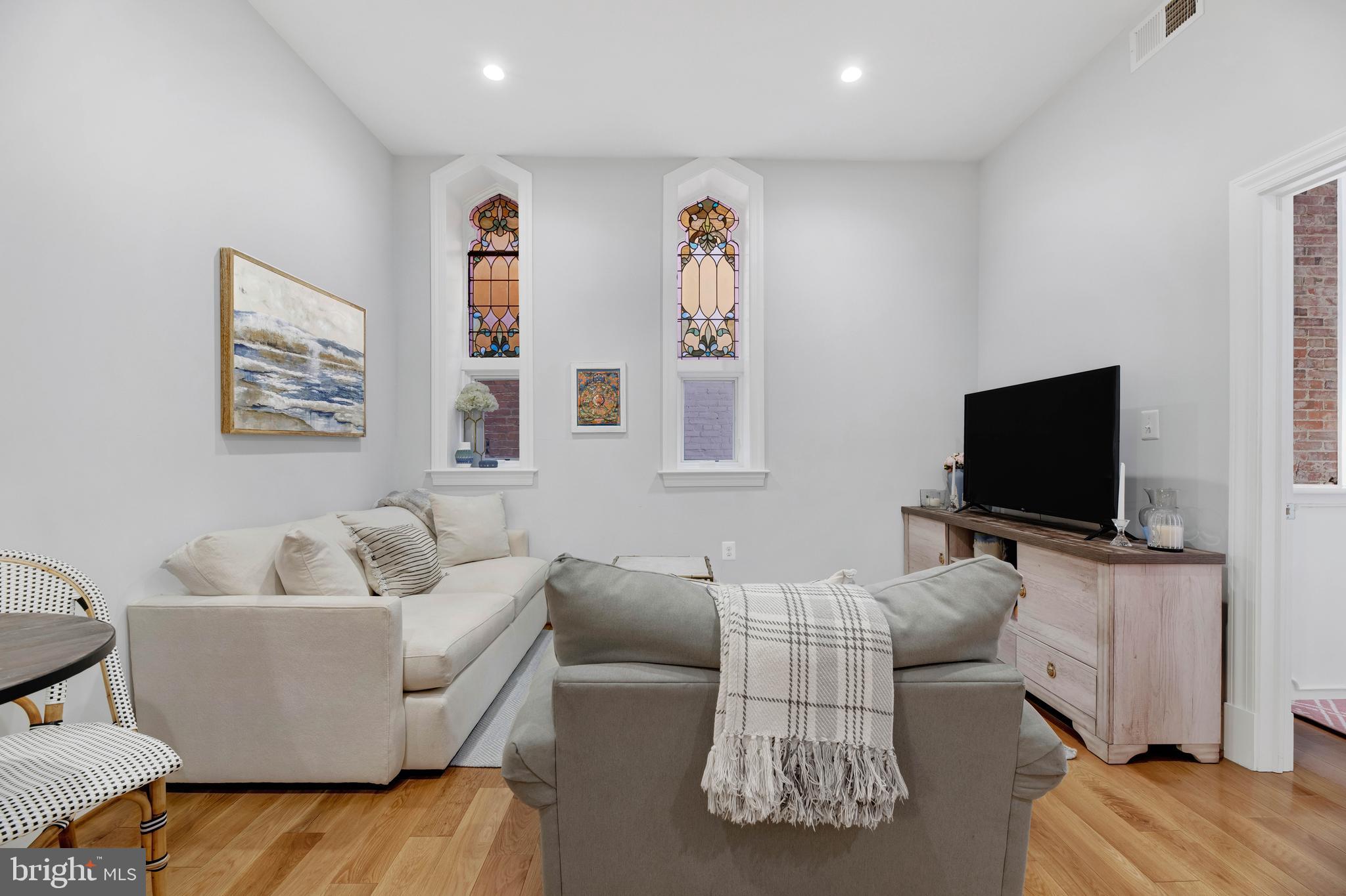 819 D St NE #27