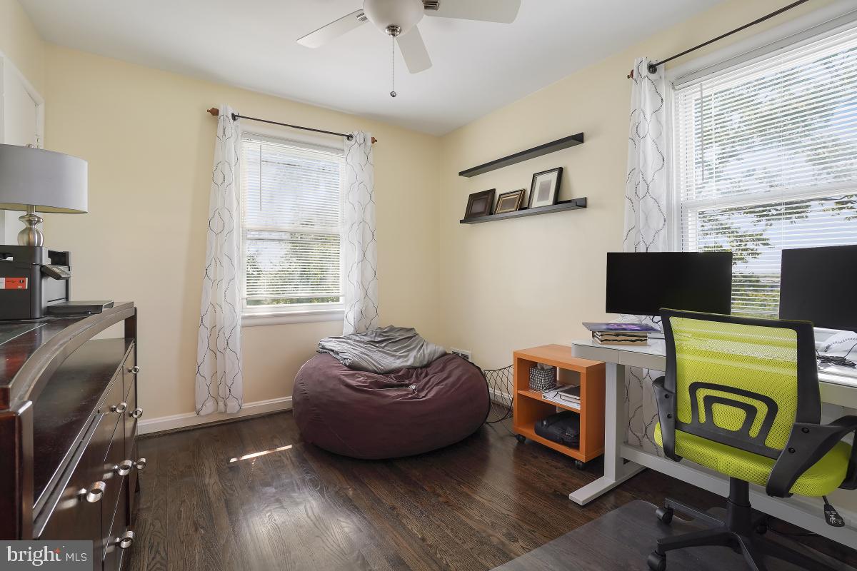 239 OGLETHORPE ST NE