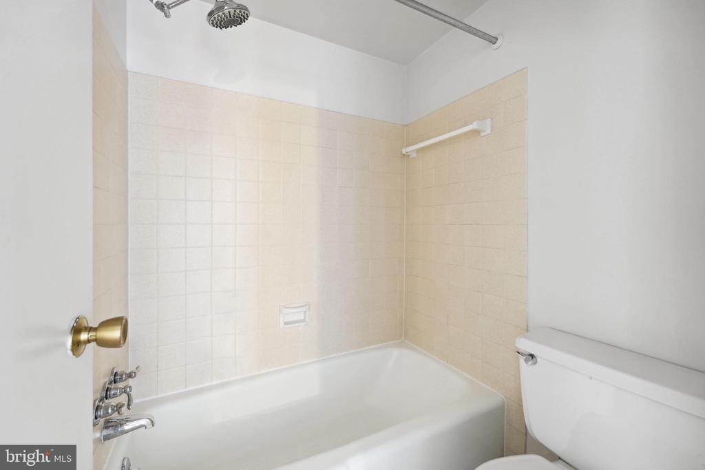 1718 P ST NW #504