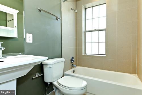 1314 Massachusetts Ave NW #805