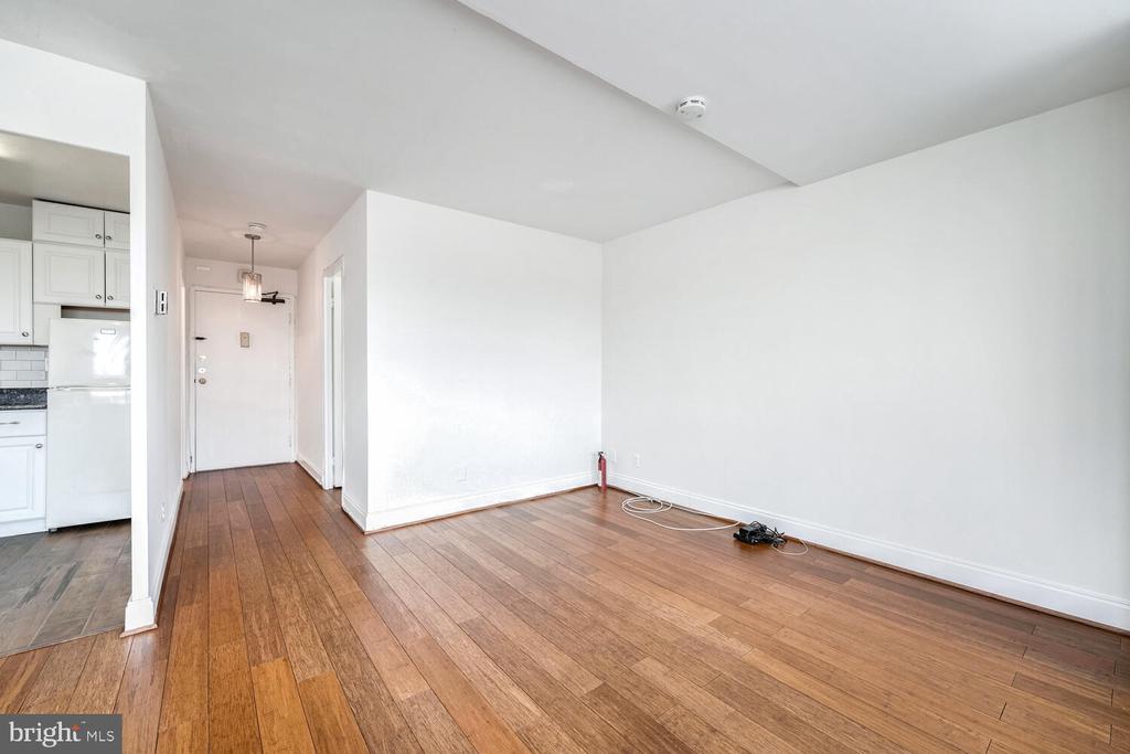 1601 18th St NW #718