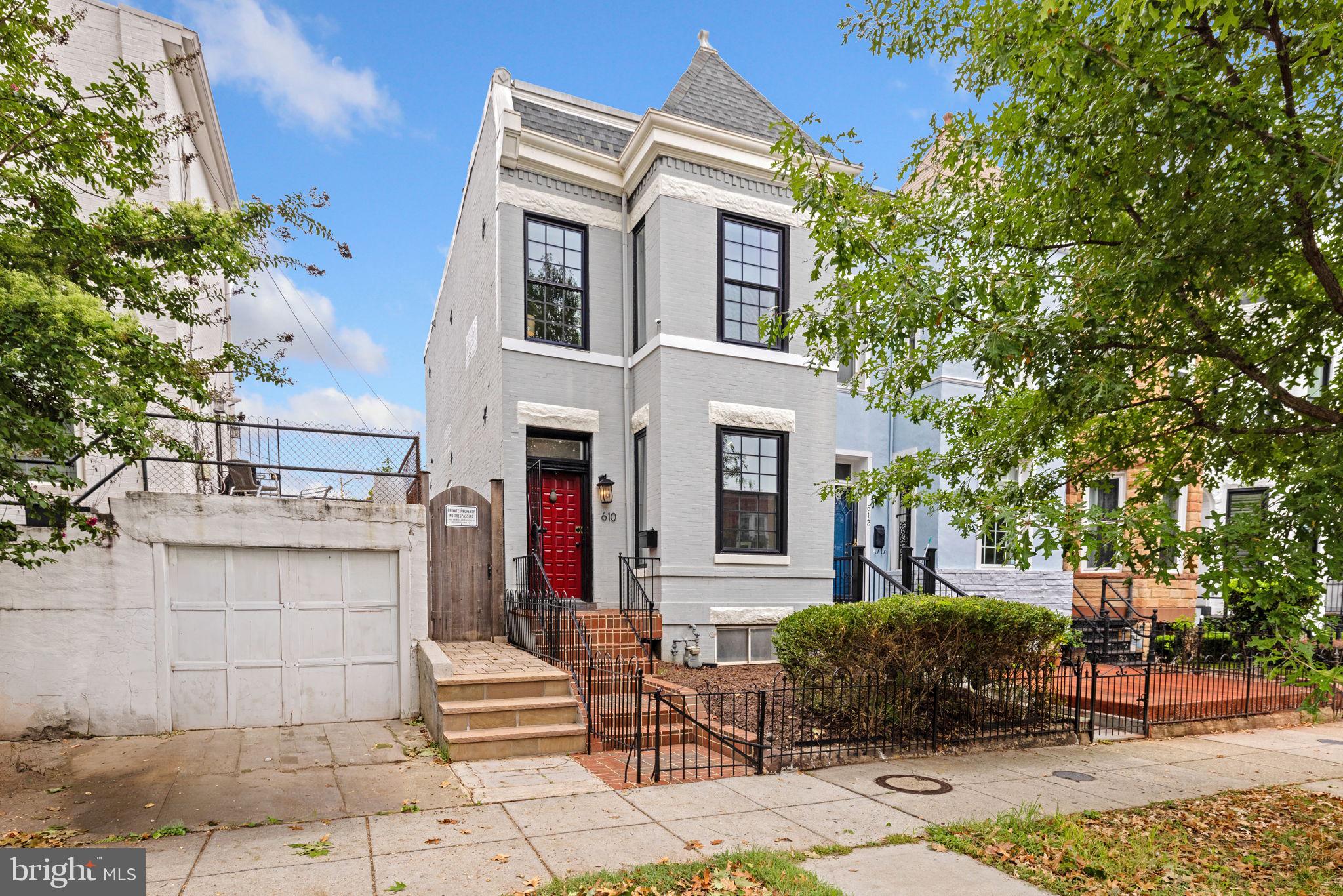 610 14th St NE