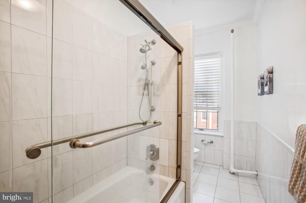 2227 20TH STREET NW 506
