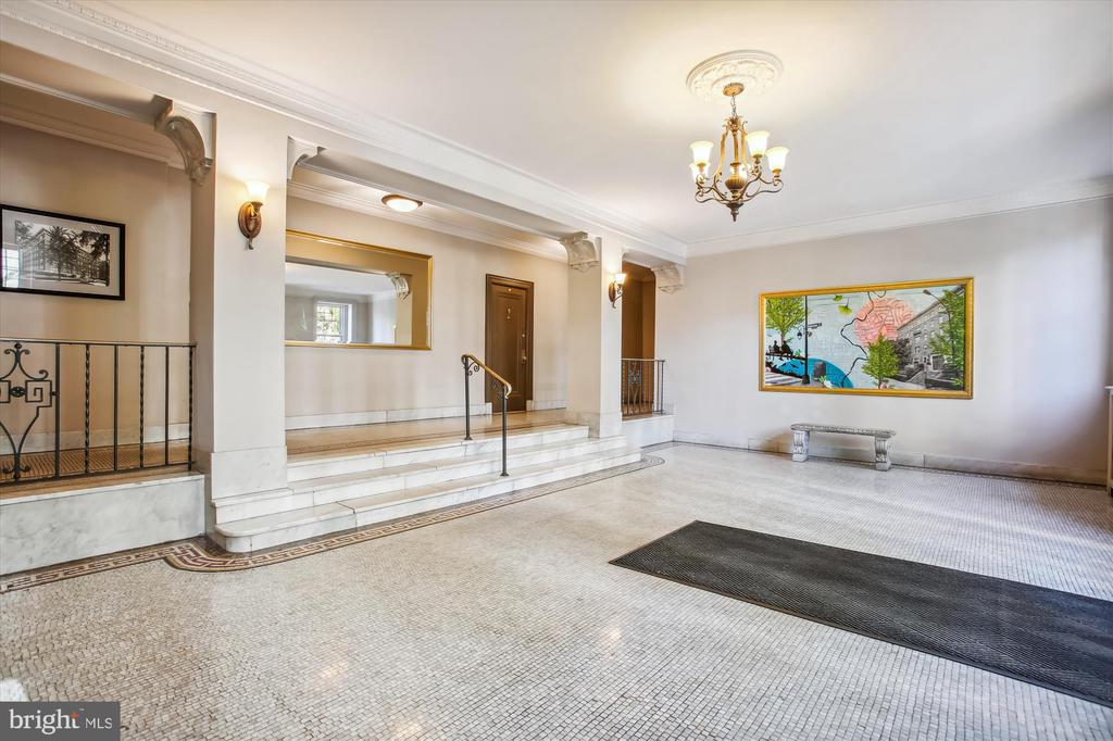 2227 20TH STREET NW 506