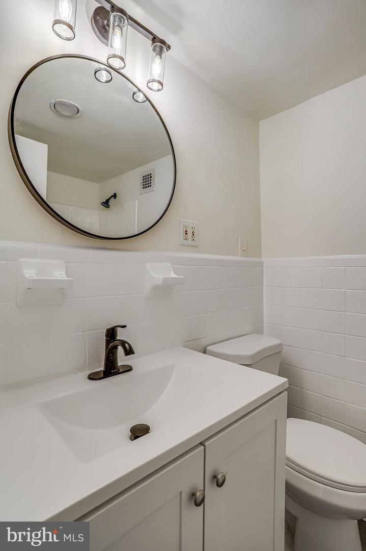 2800 Wisconsin Ave NW #602