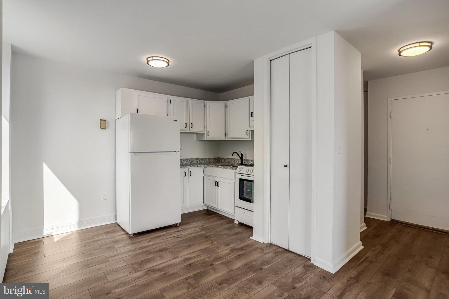 2800 Wisconsin Ave NW #602