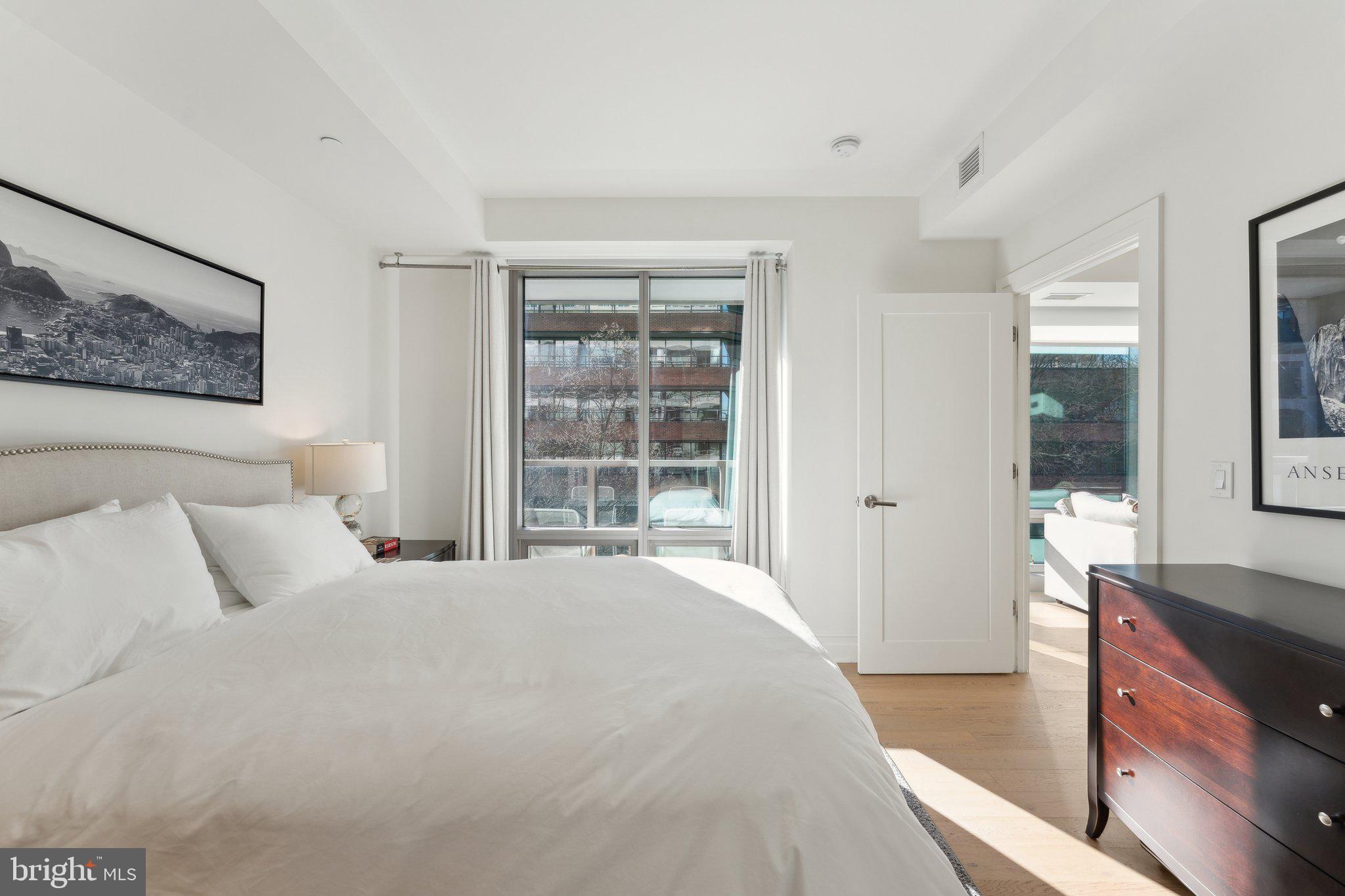 2501 M St NW #207