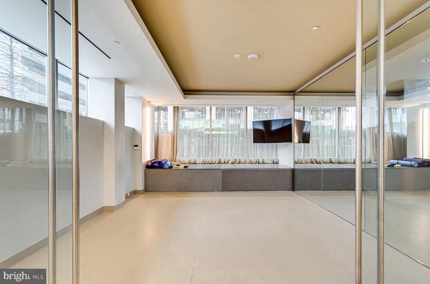 2501 M St NW #207