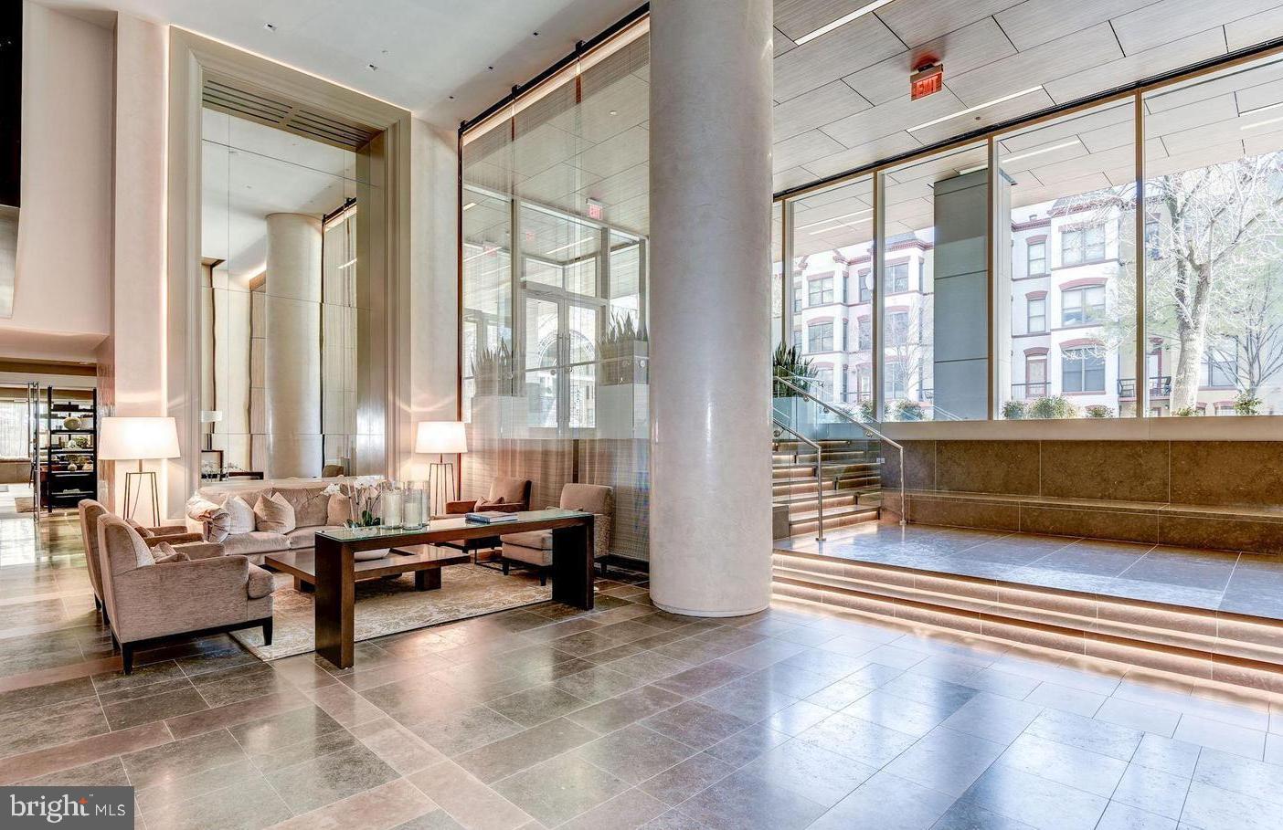 2501 M St NW #207
