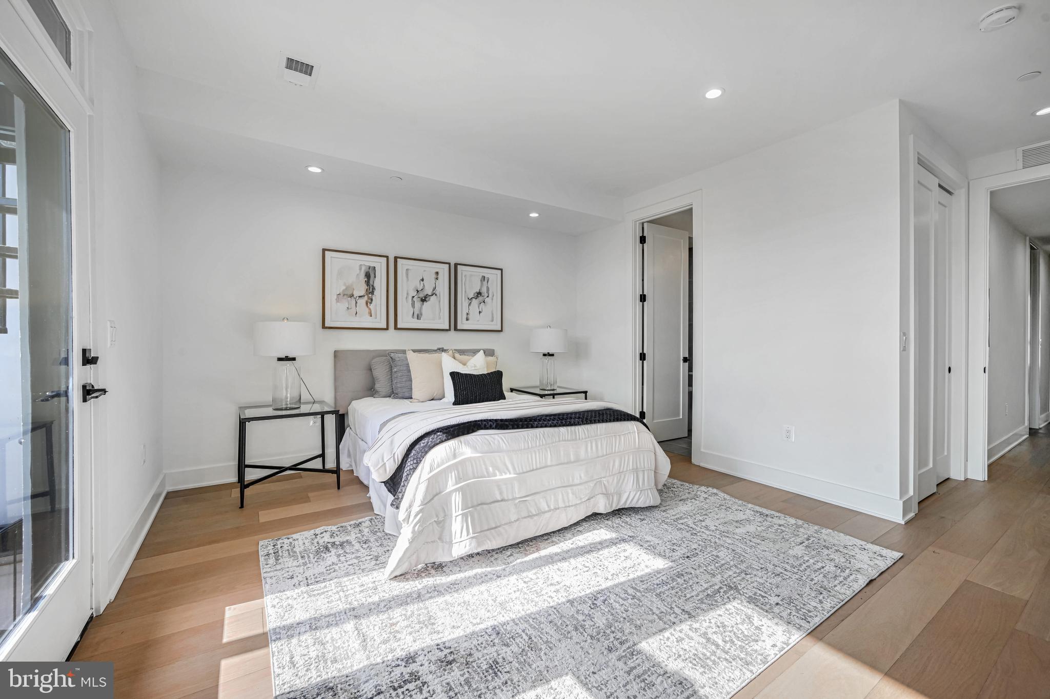 515 M St NE #2