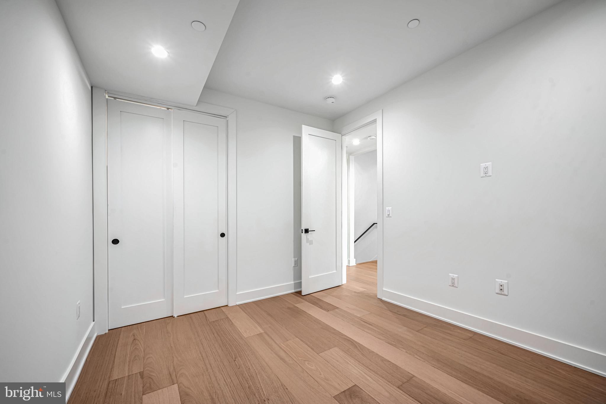 515 M St NE #2