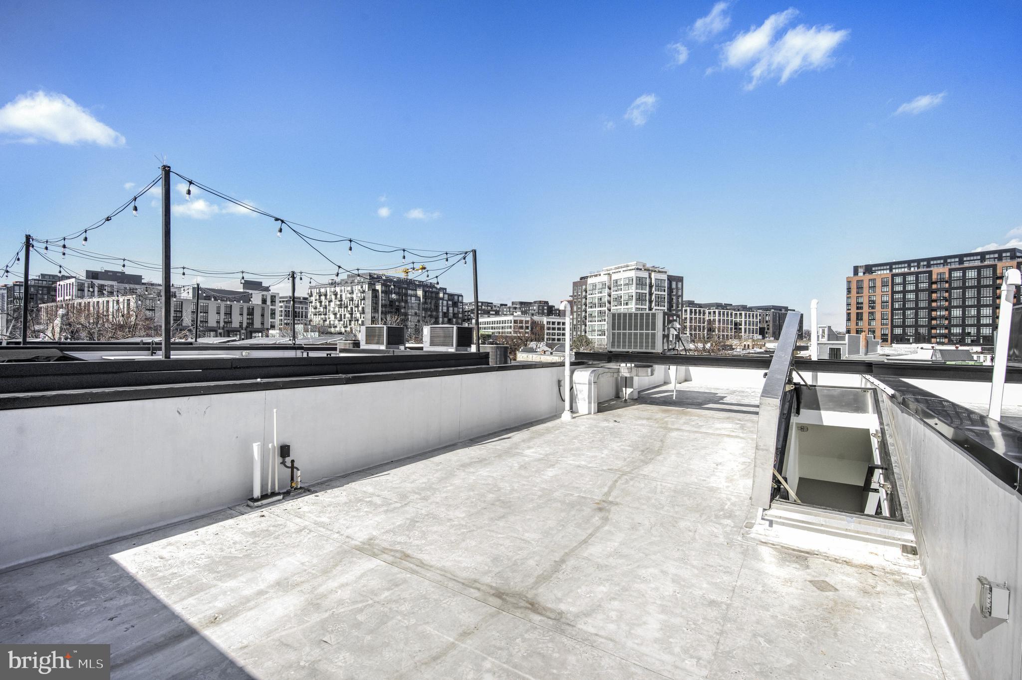 517 M St NE #2