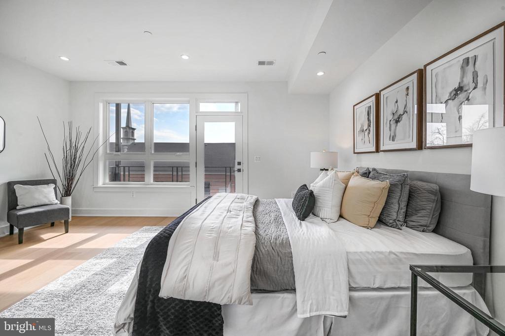 517 M St NE #2