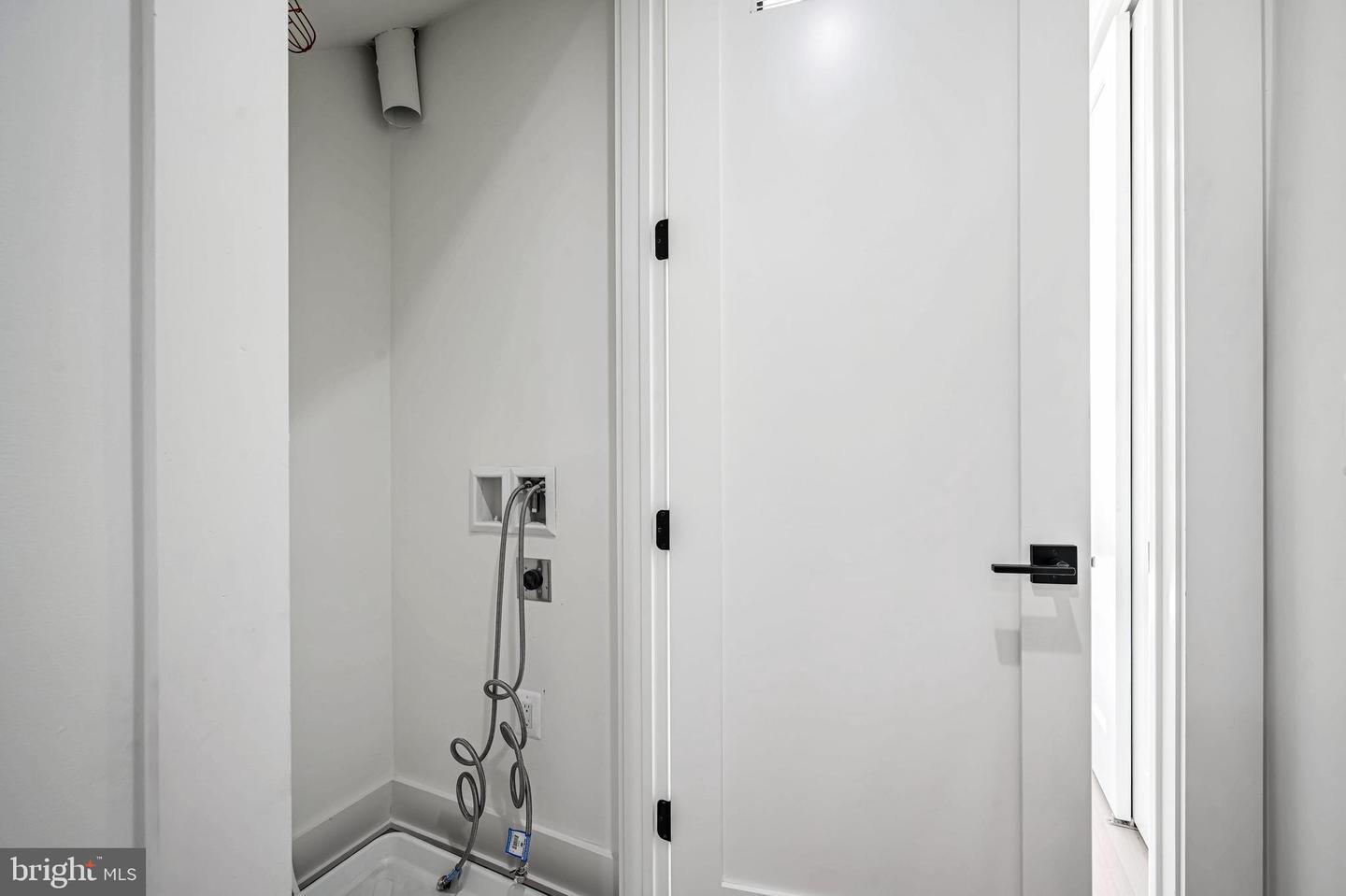 517 M St NE #2